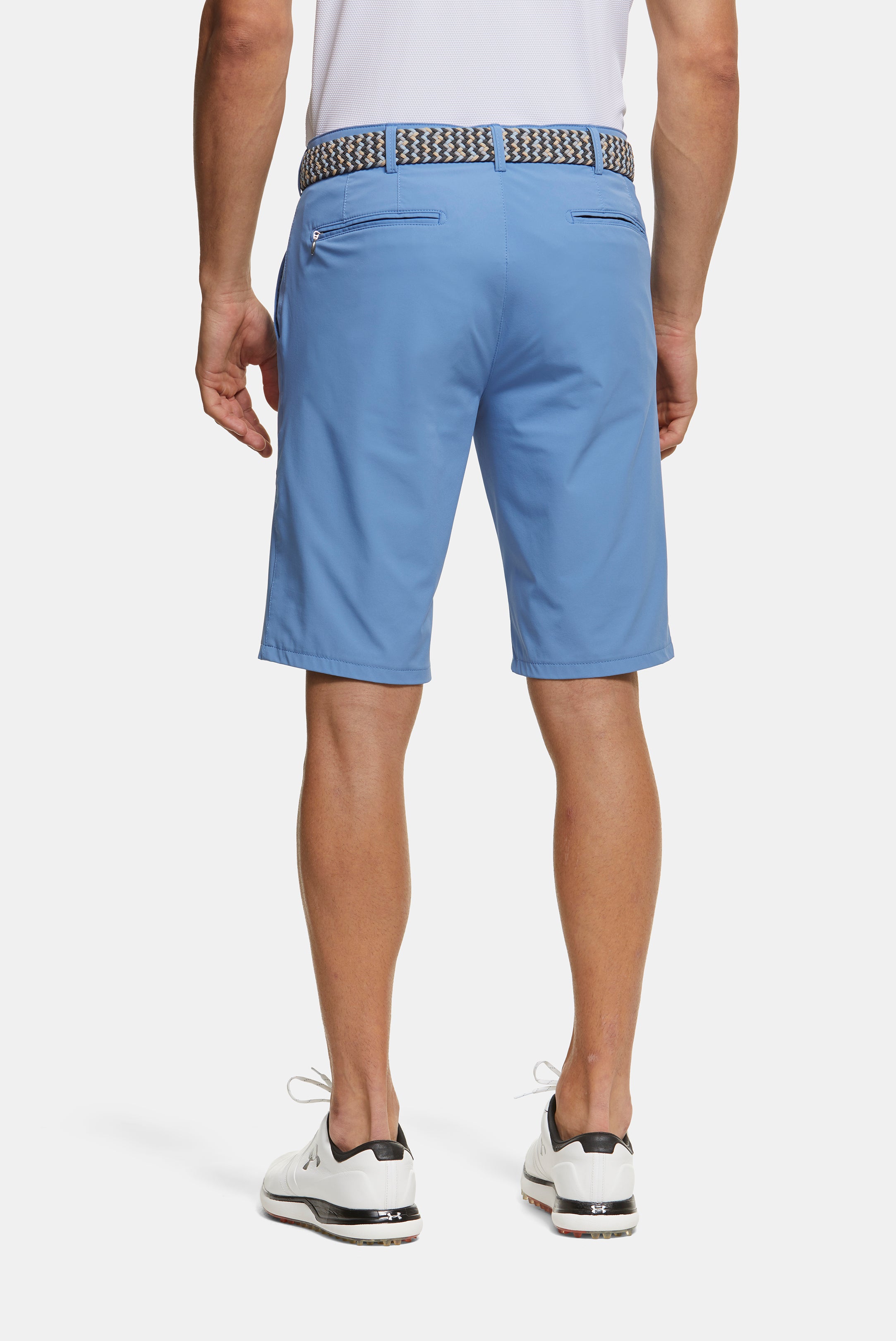 B-St. Andrews 1-8070 GOLF • SHORT